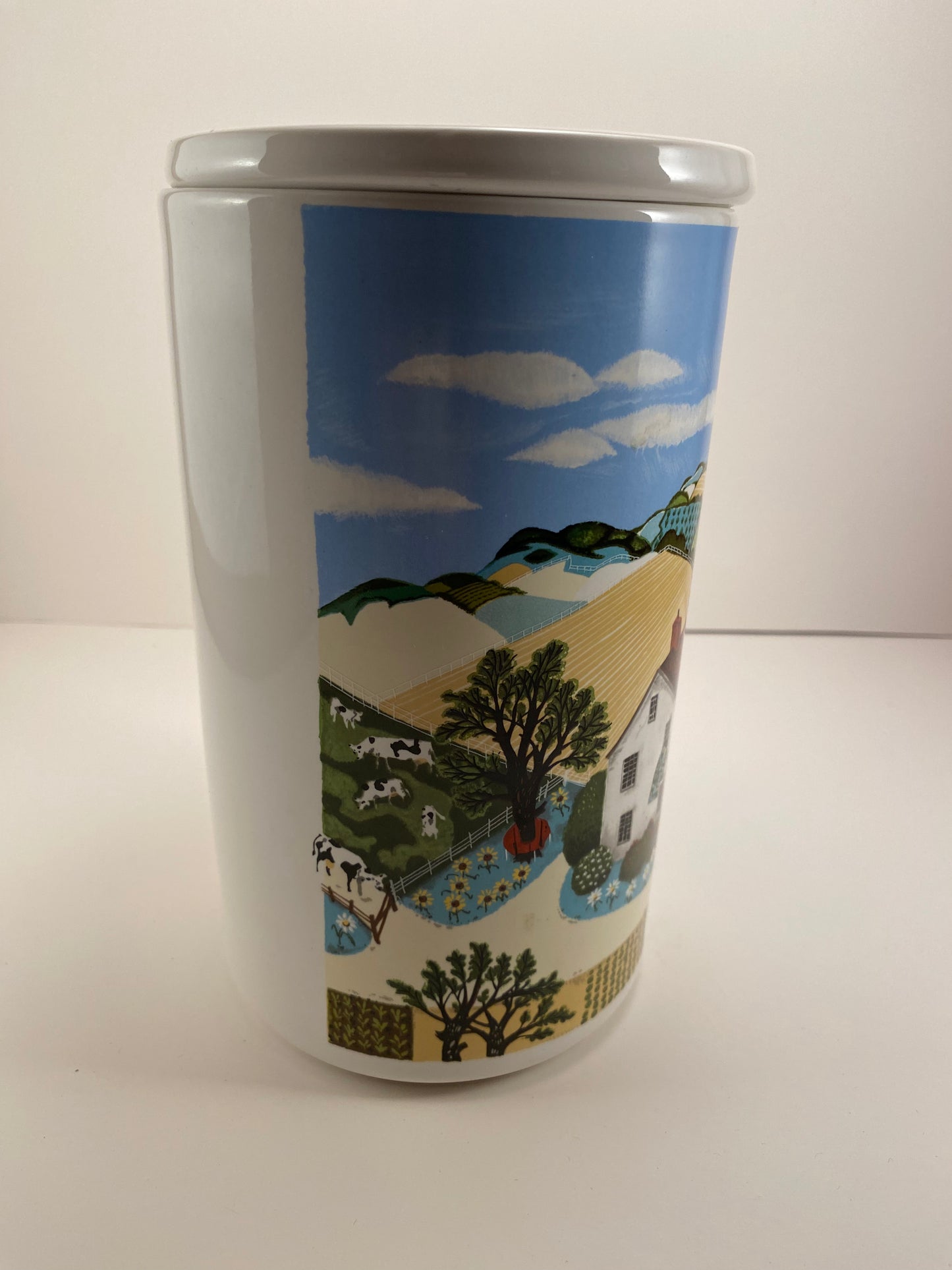 1985 Pfaltzgraff for Avon Country Canister-Large